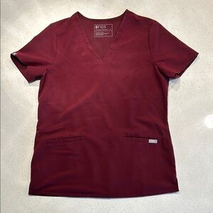 Women’s Figs Burgundy Casma 3 pocket Scrub Top (S)